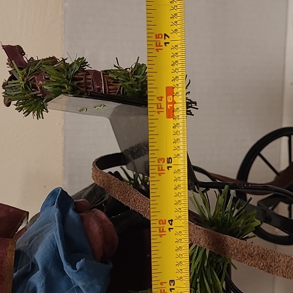 Vintage Traditions Fabric Mache Caroling Family In Carriage Centerpiece - Picture 15 of 17